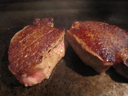 ちょっと贅沢に♪もうすこし肉がほしい人へ♪200gのボリューム・ステーキで大満足！